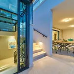 ヴィラ Luxe House Near With Pool,jacuzzi, Sauna