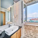 Luxe House Near With Pool,jacuzzi, Sauna イェセニツェ
