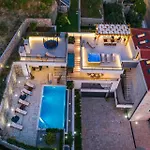 Luxe House Near With Pool,jacuzzi, Sauna *