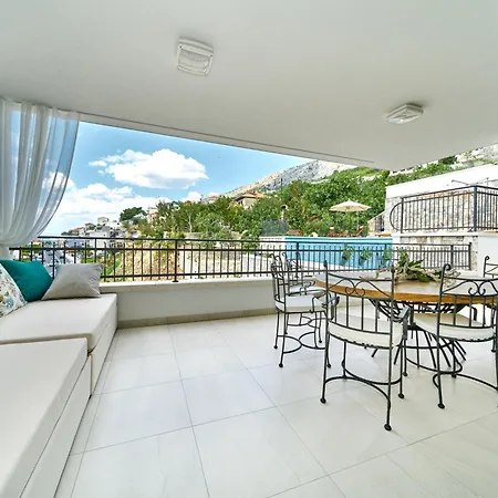 Luxe House Near With Pool,jacuzzi, Sauna ヴィラ イェセニツェ