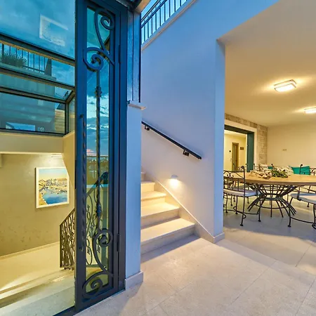 Βίλα Luxe House Near With Pool,jacuzzi, Sauna