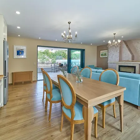 Luxe House Near With Pool,jacuzzi, Sauna ヴィラ イェセニツェ