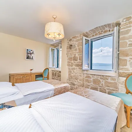 Luxe House Near With Pool,jacuzzi, Sauna Jesenice (Split-Dalmatia)