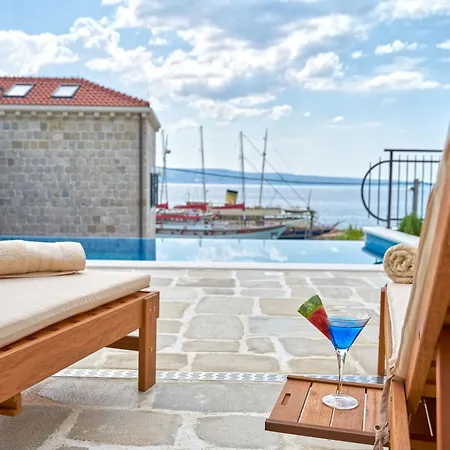 Luxe House Near With Pool,jacuzzi, Sauna * Jesenice (Split-Dalmatia)