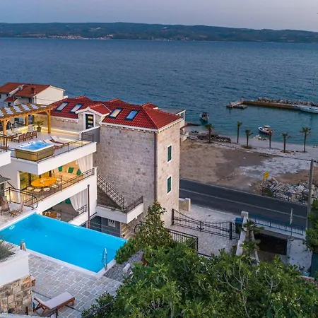 Βίλα Luxe House Near With Pool,jacuzzi, Sauna *