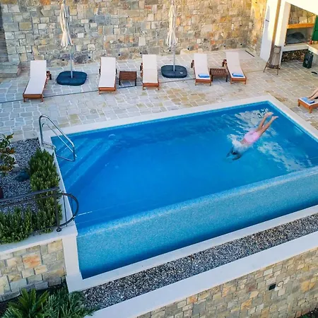Βίλα Luxe House Near With Pool,jacuzzi, Sauna